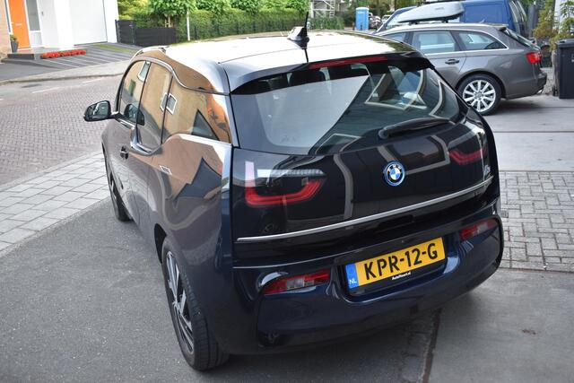 BMW i3 120Ah 42 kWh 2022 26.000km Adaptive/Brake-assist btw-auto 1 jaar garantie