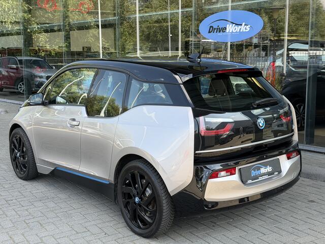 BMW i3 Executive 120Ah 42 kWh | Adaptive CC | LED | Navi | Weinig km | SOH 92% | Accu garantie tot 03.2030 | Interesse, Proefrit? Bel of app met: 06-24282842 / 06-42130156