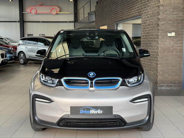 BMW i3 Executive 120Ah 42 kWh | Adaptive CC | LED | Navi | Weinig km | SOH 92% | Accu garantie tot 03.2030 | Interesse, Proefrit? Bel of app met: 06-24282842 / 06-42130156