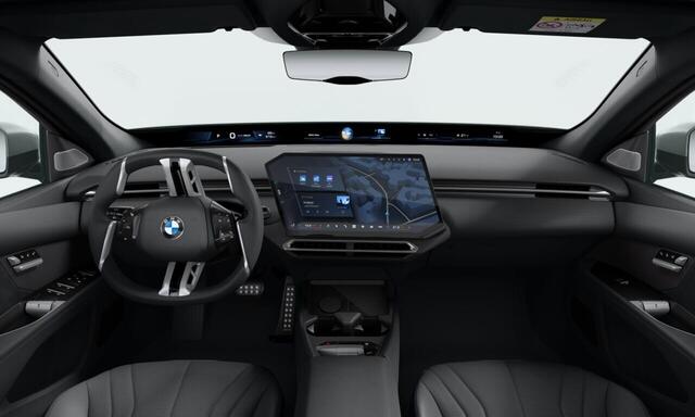BMW i3 50 xDrive M Sport / Panoramadak / Trekhaak / 3D Head-Up / M Multifunctionele stoelen / Stuurverwarming / Parking Assistant Plus