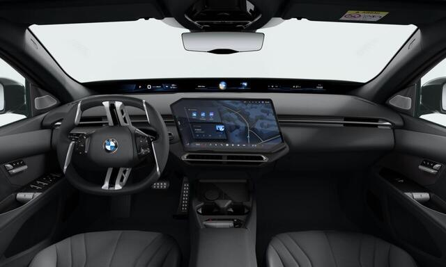 BMW i3 50 xDrive M Sport / Panoramadak / Trekhaak / 3D Head-Up / M Multifunctionele stoelen / Parking Assistant Plus / Stuurverwarming