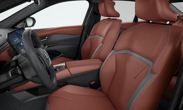 BMW i3 50 xDrive | First Edition | M Sportpakket | Verlichte Iconic Glow Grille | Panoramadak | Harman Kardon | Trekhaak