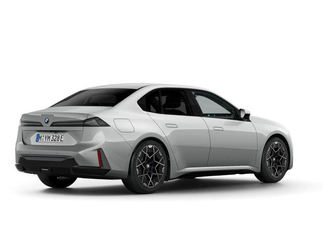 BMW i3 50 xDrive | First Edition | M Sportpakket | Verlichte Iconic Glow Grille | Harman Kardon
