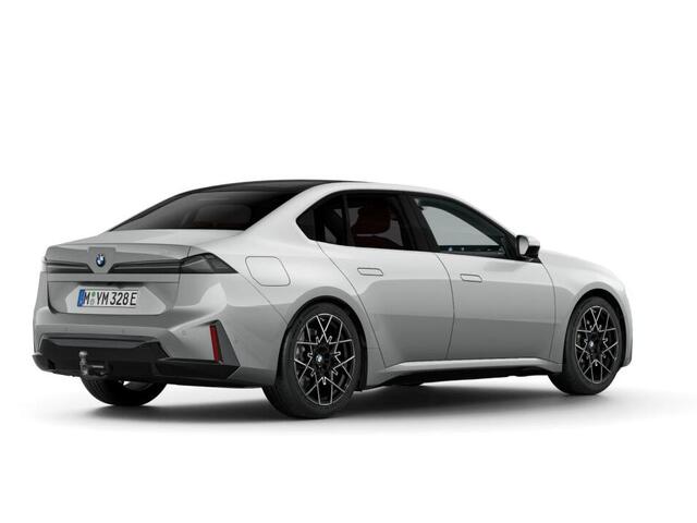 BMW i3 50 xDrive First Edition | M Sportpakket | Panoramadak | Harman Kardon | Digital Pack