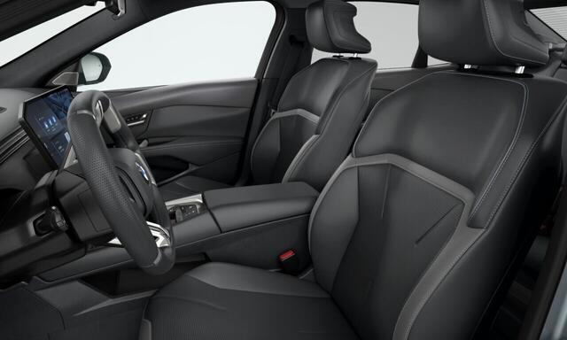 BMW i3 50 xDrive M Sport / Trekhaak / Panoramadak / 3D Head-Up / Harman Kardon / Stoelverwarming / Adaptieve LED / Parking Assistant Plus