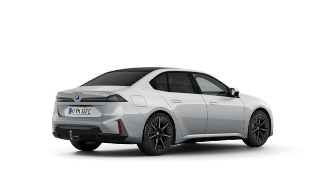 BMW i3 50 xDrive M Sport / Trekhaak / Panoramadak / 3D Head-Up / Harman Kardon / Parking Assistant Plus
