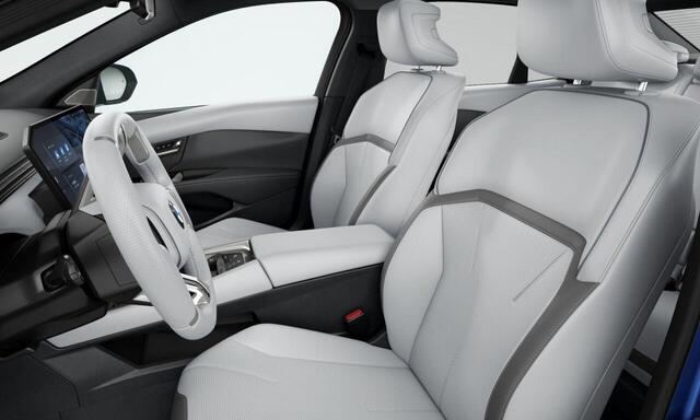BMW i3 50 xDrive First Edition M Sportpakket | Panoramadak | Driving Assistant Plus | Parking Assistant Plus