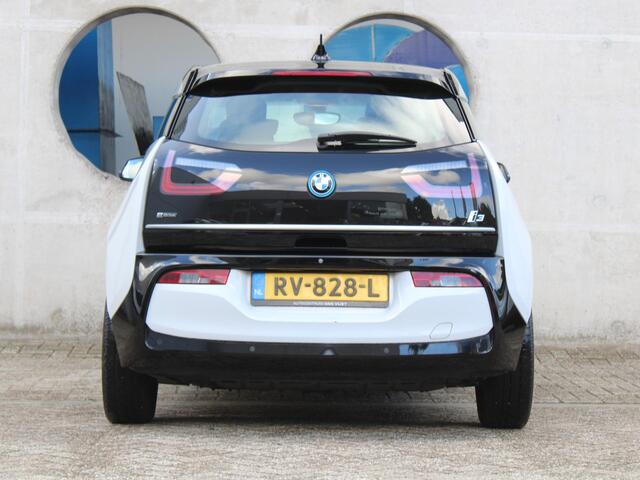 BMW i3 Basis 94Ah 33 kWh | STOELVERWARMING | NAVIGATIE | ACHTERUITRIJCAMERA |
