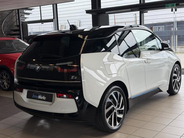 BMW i3 Executive Edition 120Ah 42 kWh | Leer | Carplay | Camera | SOH Interesse, Proefrit? Bel of app met: 06-24 28 28 42/ 06-42130156