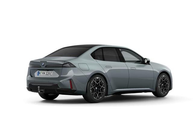 BMW i3 Sedan 50 xDrive First Edition | M Sportpakket | Innovation Pack | Trekhaak | Panoramadak