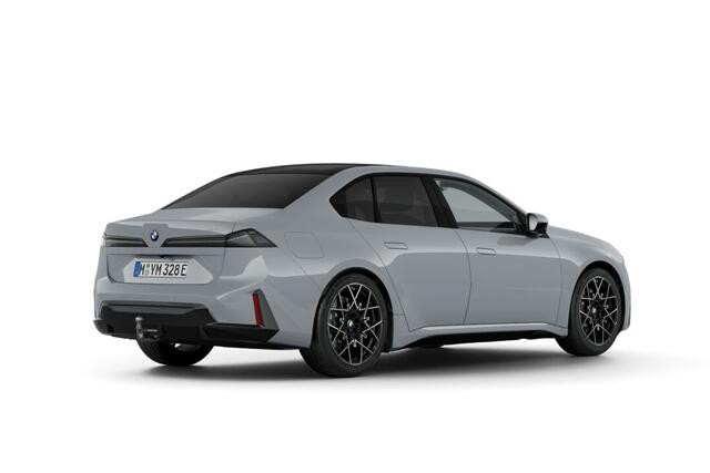 BMW i3 Sedan 50 xDrive First Edition | M Sportpakket | Innovation Pack | Trekhaak | Panoramadak