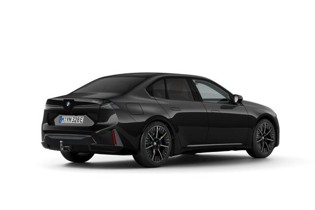 BMW i3 Sedan 50 xDrive First Edition | M Sportpakket | Innovation Pack | Trekhaak | Panoramadak