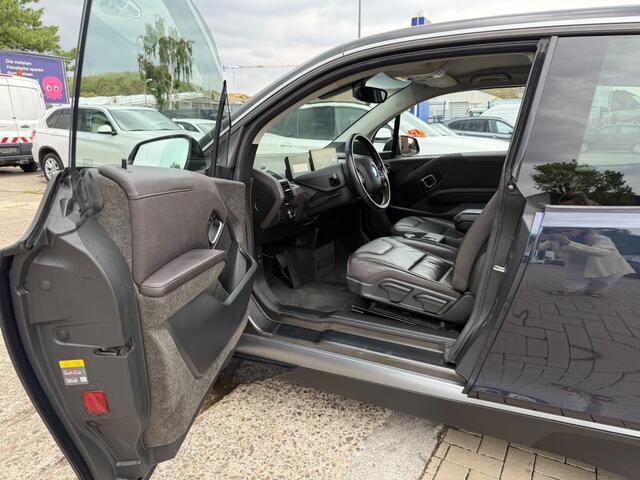 BMW i3 iPerf. 94Ah 33 kWh ** LED, LEDER, TREKH, CAMERA, ACC, NAVI+, 20-inch LMV ** UNFALLFREI - VOL. BMW ONDERH. ** ** INFORMEER OOK NAAR ONZE AANTREKKELIJKE FINANCIAL-LEASE TARIEVEN **