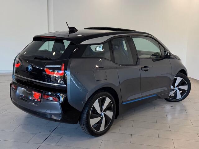 BMW i3 120Ah 42 kWh ** LED, NAVI+, PANORAMA, SPEGEL- PACK, VERW. ST, 19-inch LMV ** 1e EIG - UNFALLFREI ** ** INFORMEER OOK NAAR ONZE AANTREKKELIJKE FINANCIAL-LEASE TARIEVEN **