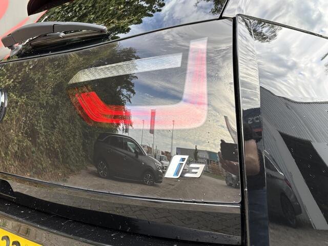 BMW i3 Basis 94Ah 33 kWh - Navigatie - Climate Control - Schuif/kantel Dak - SOH 86%