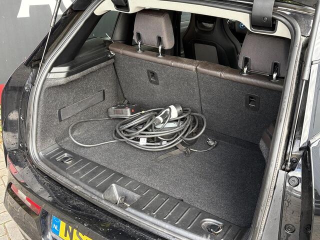 BMW i3 Basis 94Ah 33 kWh - Navigatie - Climate Control - Schuif/kantel Dak - SOH 86%