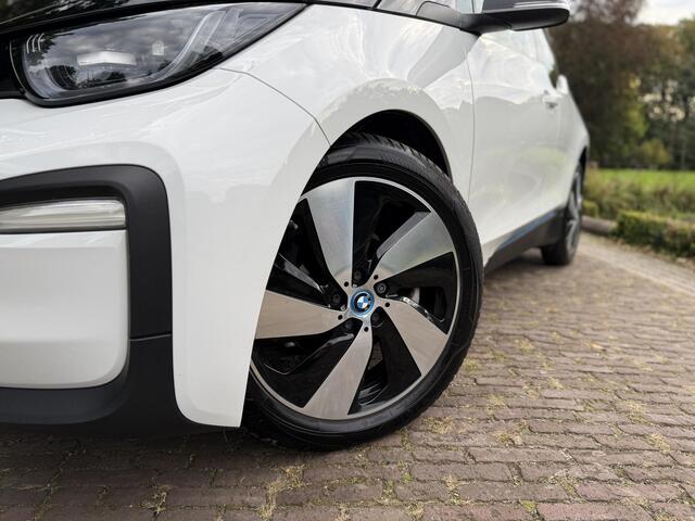 BMW i3 Basis 120Ah 42 kWh | PDC | Navi | Nieuwe Service & APK | Geen Afleverkosten |