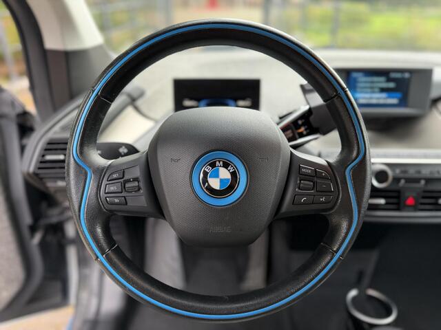 BMW i3 Basis 120Ah 42 kWh | PDC | Navi | Nieuwe Service & APK | Geen Afleverkosten |
