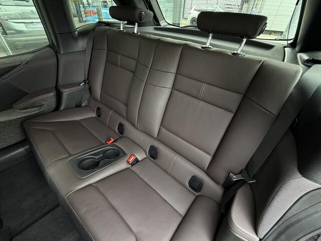 BMW i3 Executive Edition 120Ah 42 kWh | PANO | LEER | Adaptive CC | Carplay | Interesse in een bezichtiging of proefrit, bel of app met 06-24282842 / 06-42130156