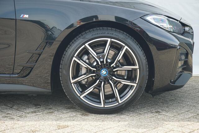 BMW i4 eDrive40 High Executive | M Sportpakket "| 19'' | Trekhaak Elektrisch