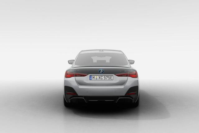 BMW i4 eDrive35 M Sport Edition | M Sport Pro | Comfort Pack | Extra getint glas