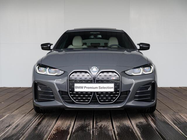 BMW i4 M50 | High Executive | M Sportpakket Pro | Verwarmd Stuurwiel | Comfort Access | Schuif-/kanteldak | Harman Kardon | Parking Assistant Plus