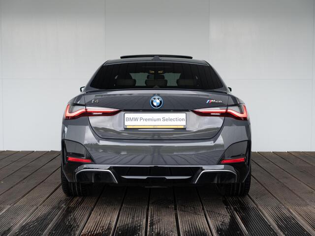 BMW i4 M50 | High Executive | M Sportpakket Pro | Verwarmd Stuurwiel | Comfort Access | Schuif-/kanteldak | Harman Kardon | Parking Assistant Plus