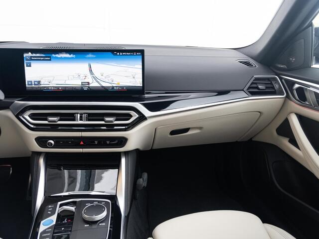 BMW i4 M50 | High Executive | M Sportpakket Pro | Verwarmd Stuurwiel | Comfort Access | Schuif-/kanteldak | Harman Kardon | Parking Assistant Plus