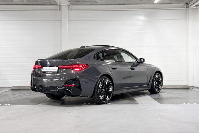 BMW i4 eDrive35 | M-Sport Pro | Comfort Pack | Hifi System | Schuif-/kanteldak | Comfort Access