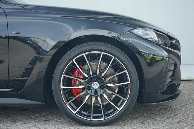 BMW i4 eDrive35 M Sportpakket 20'' / Schuif-/kanteldak / M Performance / Hifi System
