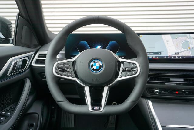 BMW i4 Gran Coupé eDrive35 M Sportpakket Pro | Comfort Pack | Elektrisch bediend glazen schuif-/kanteldak | HiFi System | 19 inch LM M Y-spaak (styling 859 M)