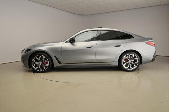 BMW i4 Gran Coupe M50 M-Sportpakket | Laserlicht | Leder | Navigatie | Schuifdak | Elektr. zetels | Keyles go | DAB | Harman-kardon sound | Alu 19 inch |
