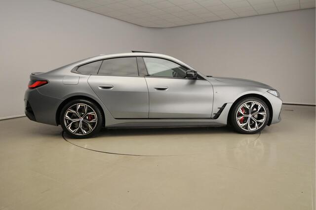BMW i4 Gran Coupe M50 M-Sportpakket | Laserlicht | Leder | Navigatie | Schuifdak | Elektr. zetels | Keyles go | DAB | Harman-kardon sound | Alu 19 inch |