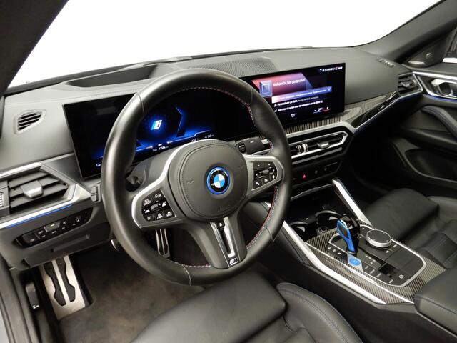 BMW i4 Gran Coupe M50 M-Sportpakket | Laserlicht | Leder | Navigatie | Schuifdak | Elektr. zetels | Keyles go | DAB | Harman-kardon sound | Alu 19 inch |