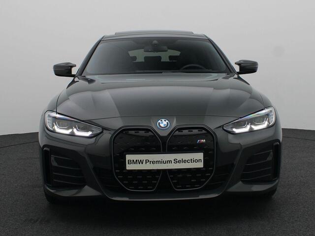 BMW i4 M50 High Executive | M Sportpakket | Comfort Access | Trekhaak | Schuifdak | Elektrisch Verstelbare M Sportstoelen | Active Cruise Control | Harman Kardon | 19''