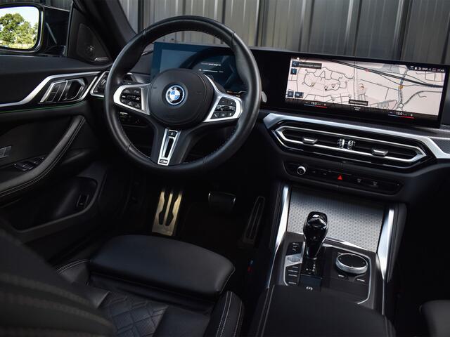 BMW i4 M50 High Executive 84 kWh | M-SPORT | SCHUIF -\- KANTELDAK | HARMAN KARDON | ELEKTR. VERST. STOELEN | STOEL- VERWARMING EN KOELING | HEAD UP | 360 CAMERA | ELEKTR. TREKHAAK