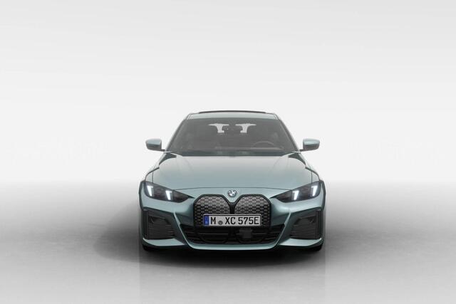BMW i4 eDrive40 M Sport Edition | M Sport Pro | Comfort Pack | Elektrisch bediend glazen schuif-/kanteldak | HiFi System