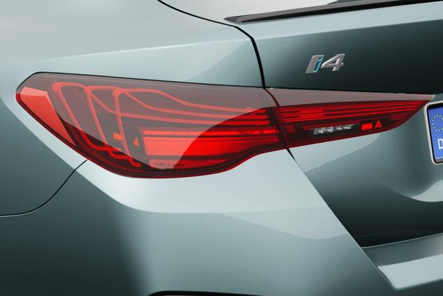 BMW i4 eDrive40 M Sport Edition | M Sport Pro | Comfort Pack | Elektrisch bediend glazen schuif-/kanteldak | HiFi System