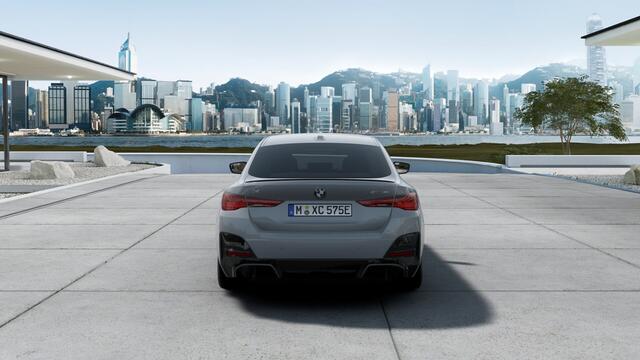 BMW i4 eDrive35 Gran Coupé M Sport / Achteruitrijcamera / Adaptieve LED / Active Cruise Control / Stoelverwarming / Live Cockpit Plus