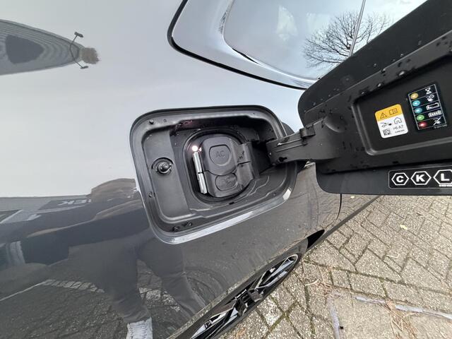 BMW i4 M50 High Executive 84 kWh Schuifdak l M-sportpakket