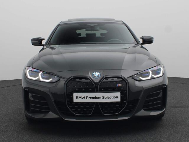 BMW i4 M50 | High Executive 84 kWh | M Sportpakket | Trekhaak | Driving Assistant Professional | Panoramadak