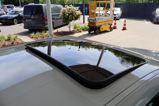 BMW i4 eDrive40 84 kWh M Sport | Panorama dak | Apple carplay