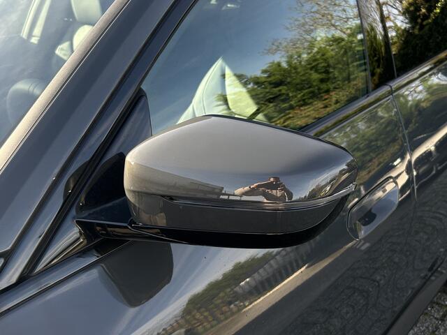 BMW i4 eDrive40 | M-Sport Pro | 19'' | S/k-dak | ACC | HiFi | Comf. Acc. | Adapt. LED | Laser achterlicht | Stuur + stoelverw. | Camera | Getint glas