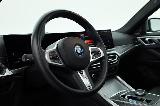 BMW i4 eDrive40 84 kWh M Sport | Pano | HUD | Stoel+stuurverw. | Elek. trekhaak | Memory+Leder | 360 Cam | H&K | Adapt. Cruise V