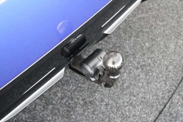 BMW i4 M50 544pk High Executive 84 kWh Laserlight Carbon Panoramadak Harman Kardon Keyless Leder CoPilot Trekhaak