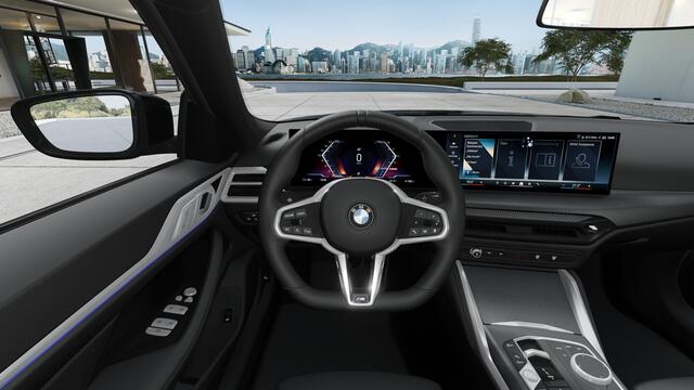 BMW i4 eDrive35 M Sport / Achteruitrijcamera / Live Cockpit Plus / Parking Assistant / Stoelverwarming / Widescreen Display