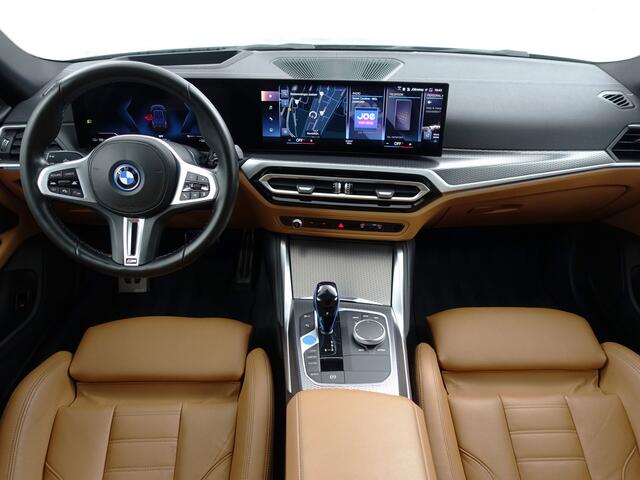 BMW i4 M50 High Executive 84 kWh- Performance Seats, Laser Light, Schuifdak, Head Up, Sfeerverlichting
