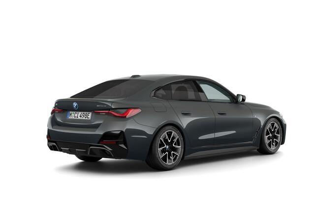 BMW i4 eDrive35 M Sport Edition | M Sport | Innovation Pack | Comfort Pack | Showroomvoordeel