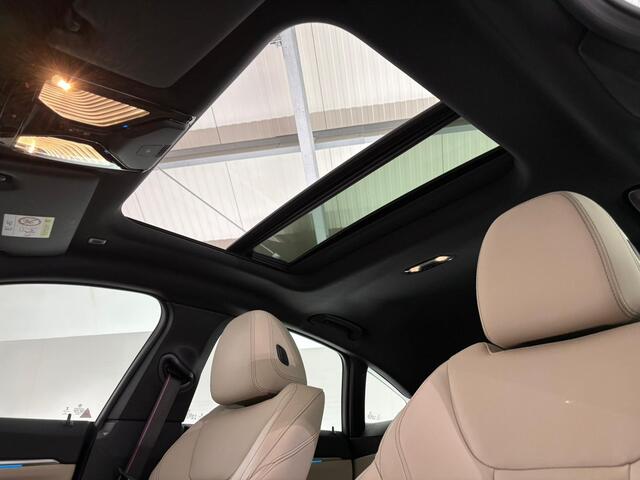 BMW i4 eDrive40 High Executive 84 kWh M Sport | SCHUIF-KANTEL | VEEL LUXE |