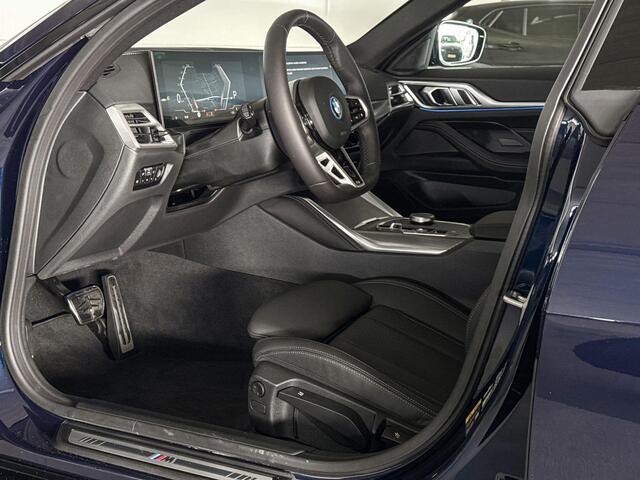 BMW i4 eDrive35 M Sport Edition | M Sport Pro | Comfort Pack | 20" BMW Individual Aerodynamisch Styling 862L BiColor Midnight Grau